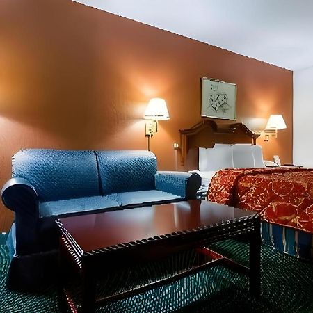 Econo Lodge South Garner Esterno foto