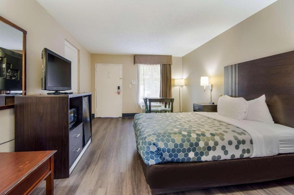 Econo Lodge South Garner Esterno foto